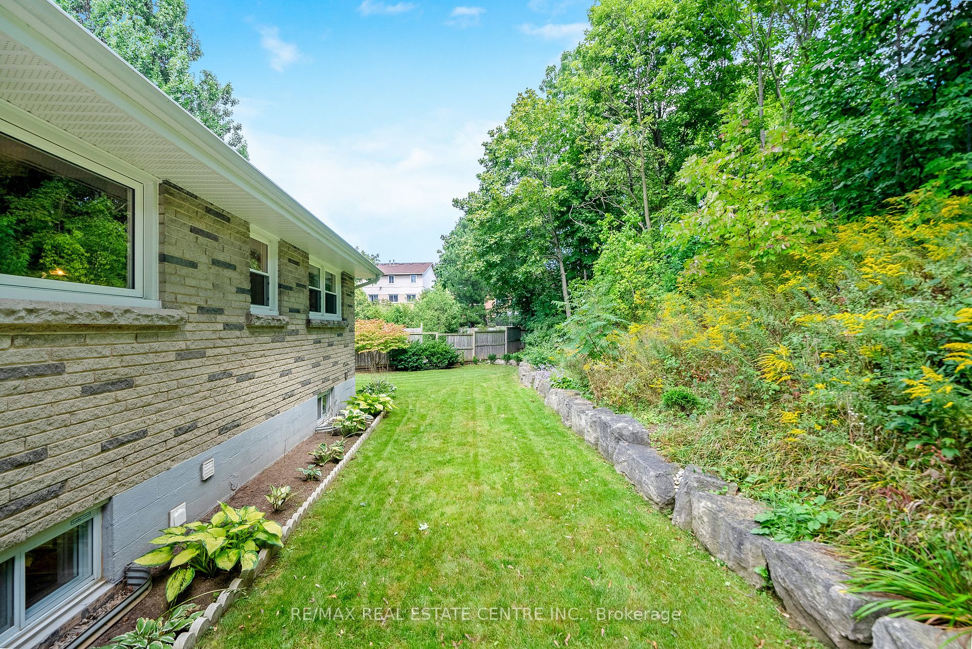 306 Gardenview Dr