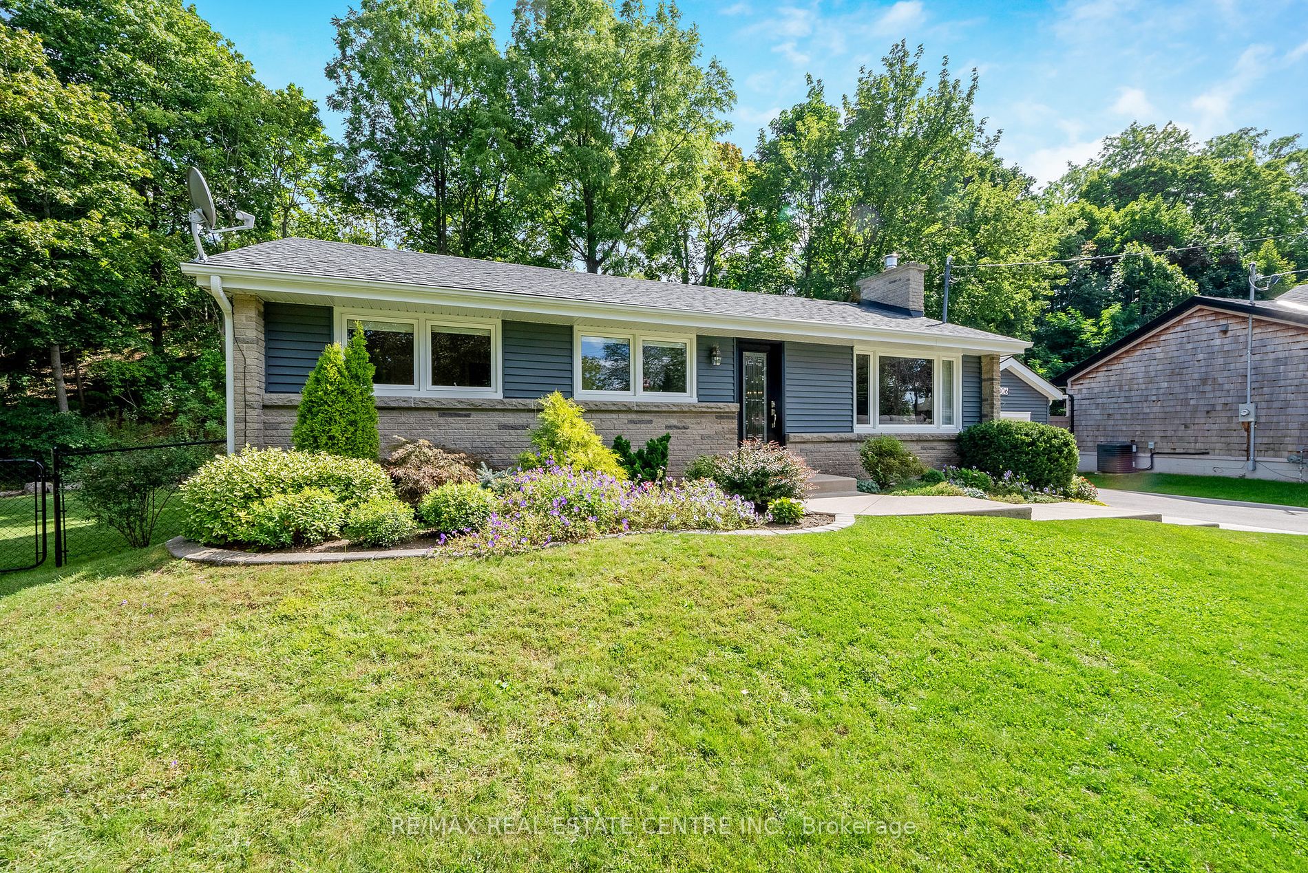 306 Gardenview Dr