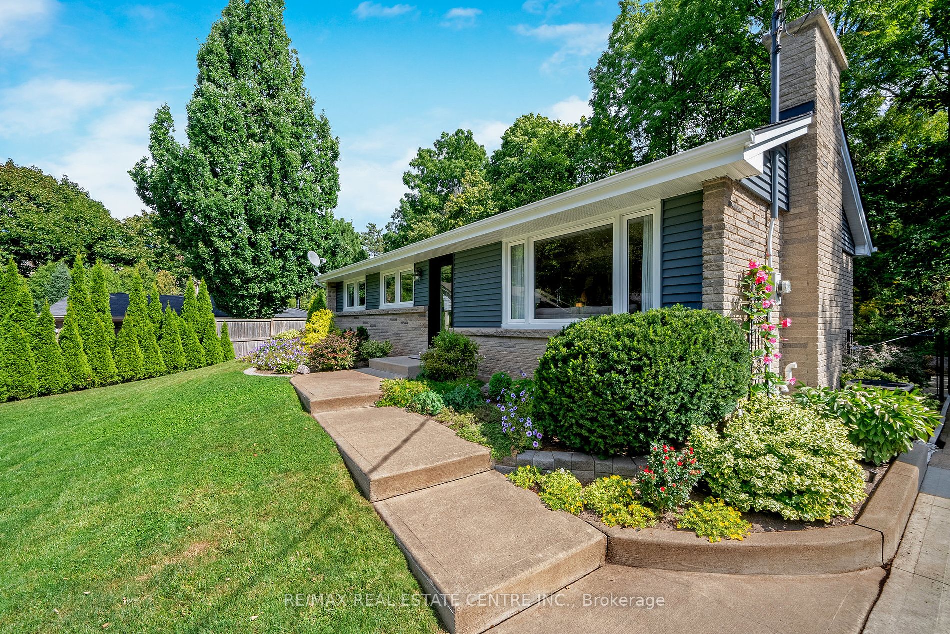 306 Gardenview Dr