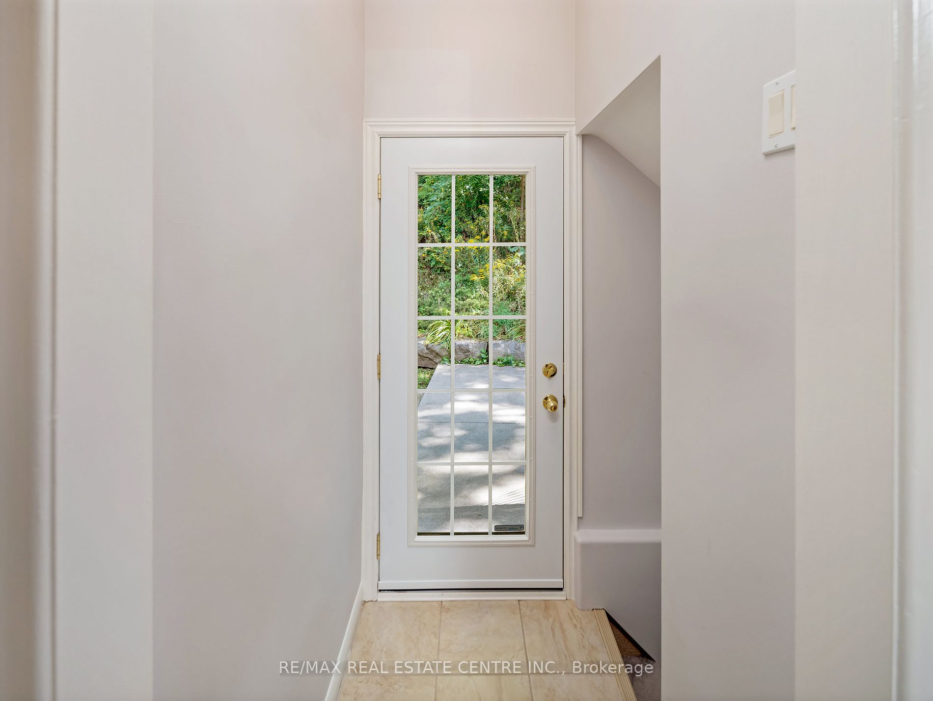 306 Gardenview Dr