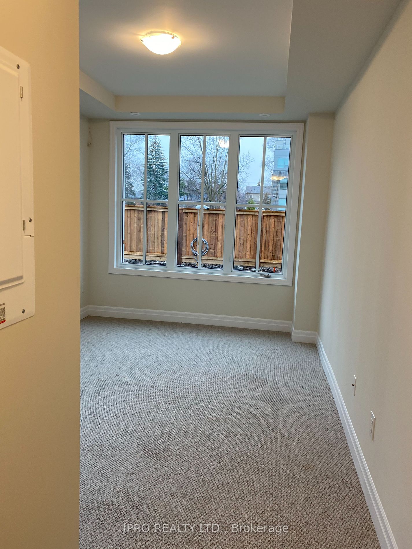 665 Cricklewood Drive, #727