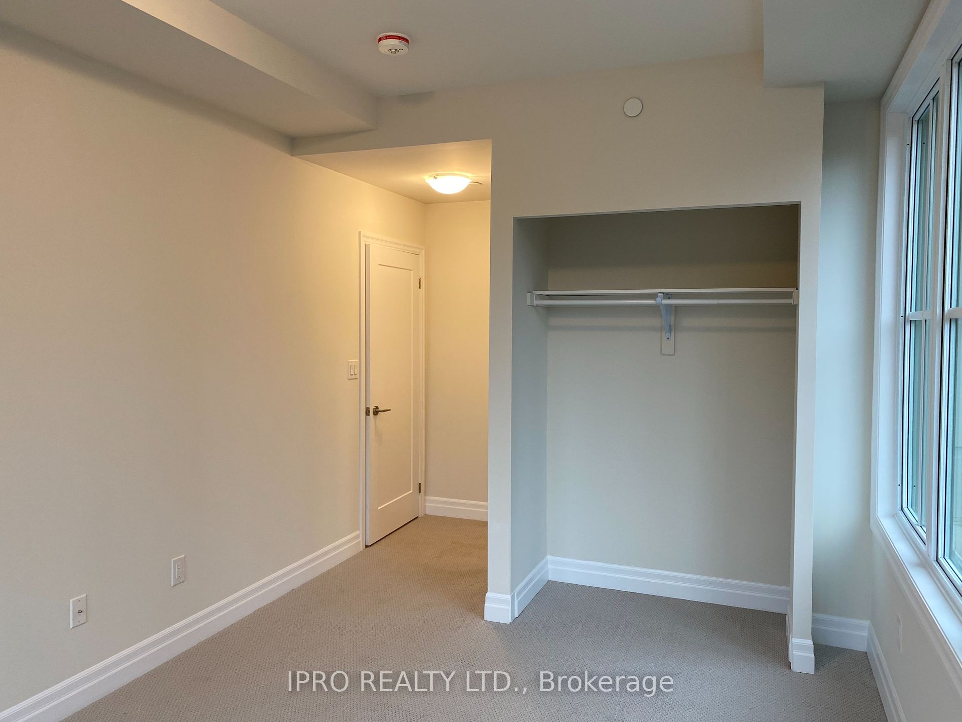 665 Cricklewood Drive, #727