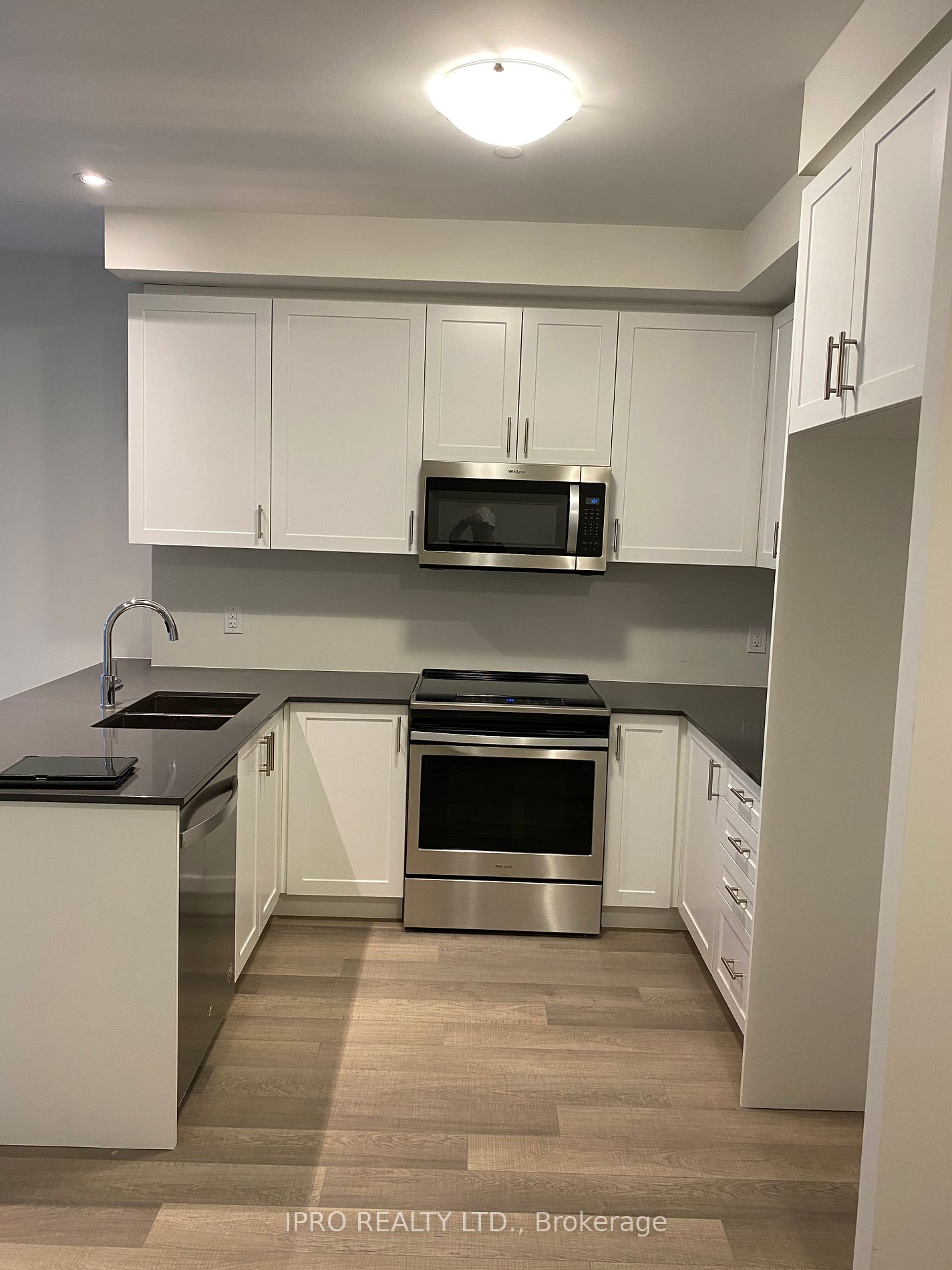 665 Cricklewood Drive, #727