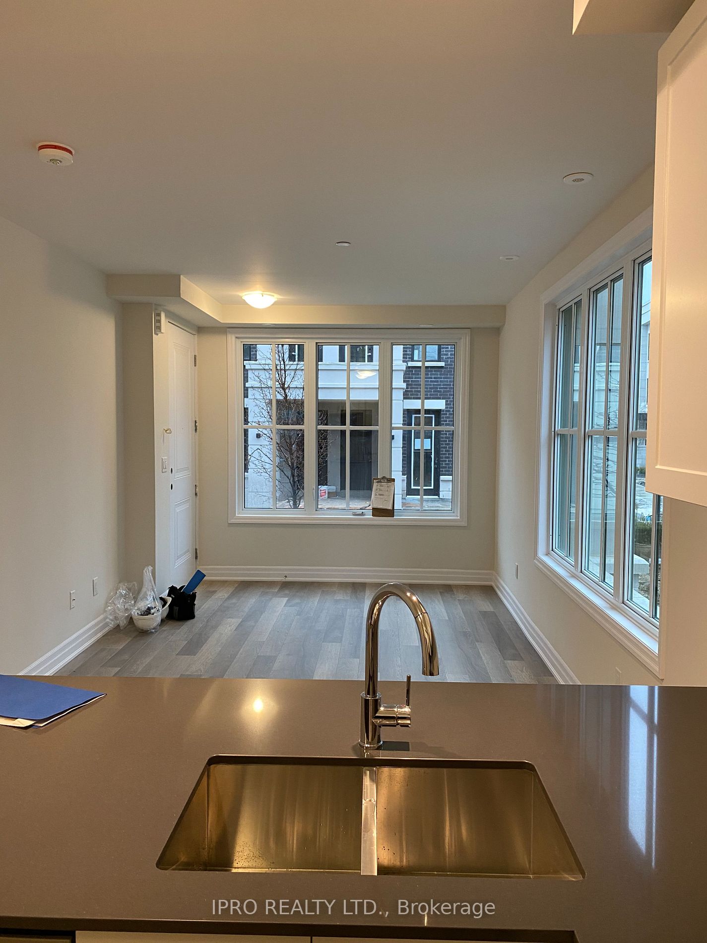 665 Cricklewood Drive, #727