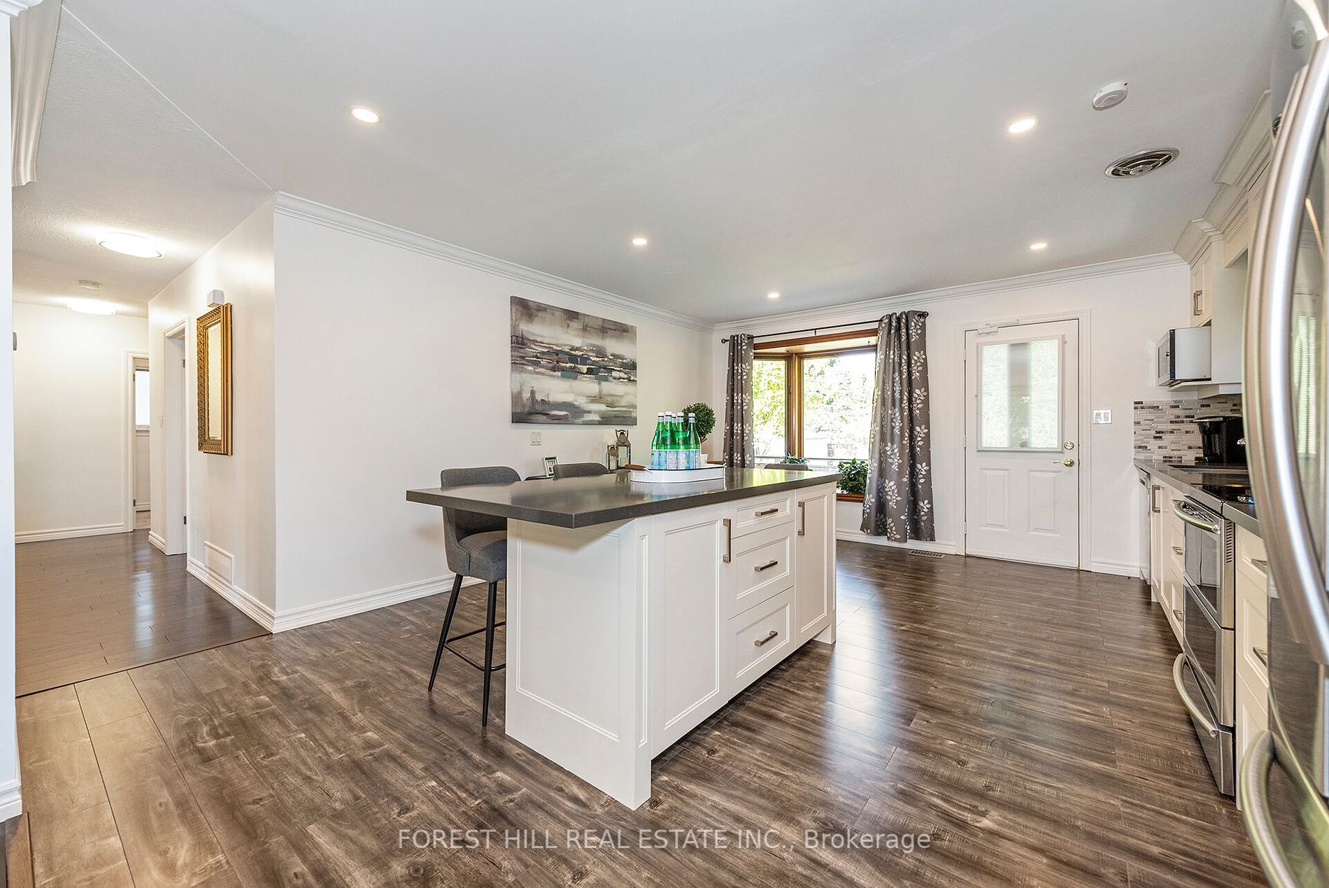 39 Suburban Drive