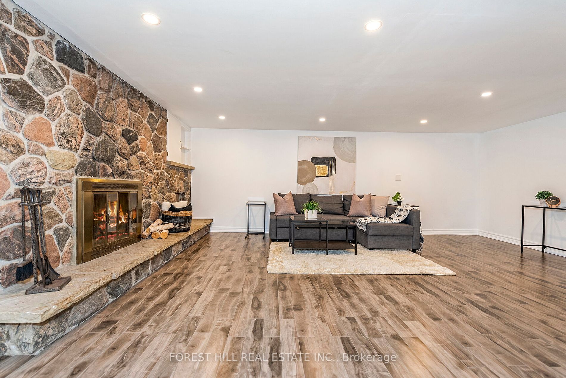 39 Suburban Drive