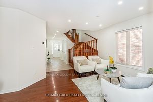 55 Cobblehill Cres