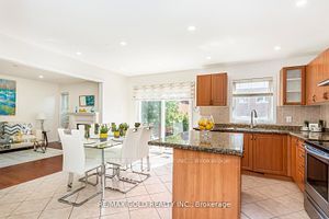 55 Cobblehill Cres