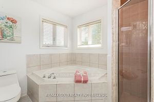 55 Cobblehill Cres