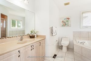 55 Cobblehill Cres