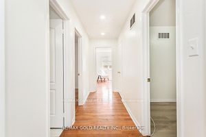 55 Cobblehill Cres