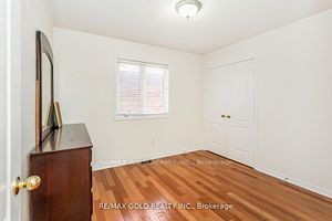 55 Cobblehill Cres