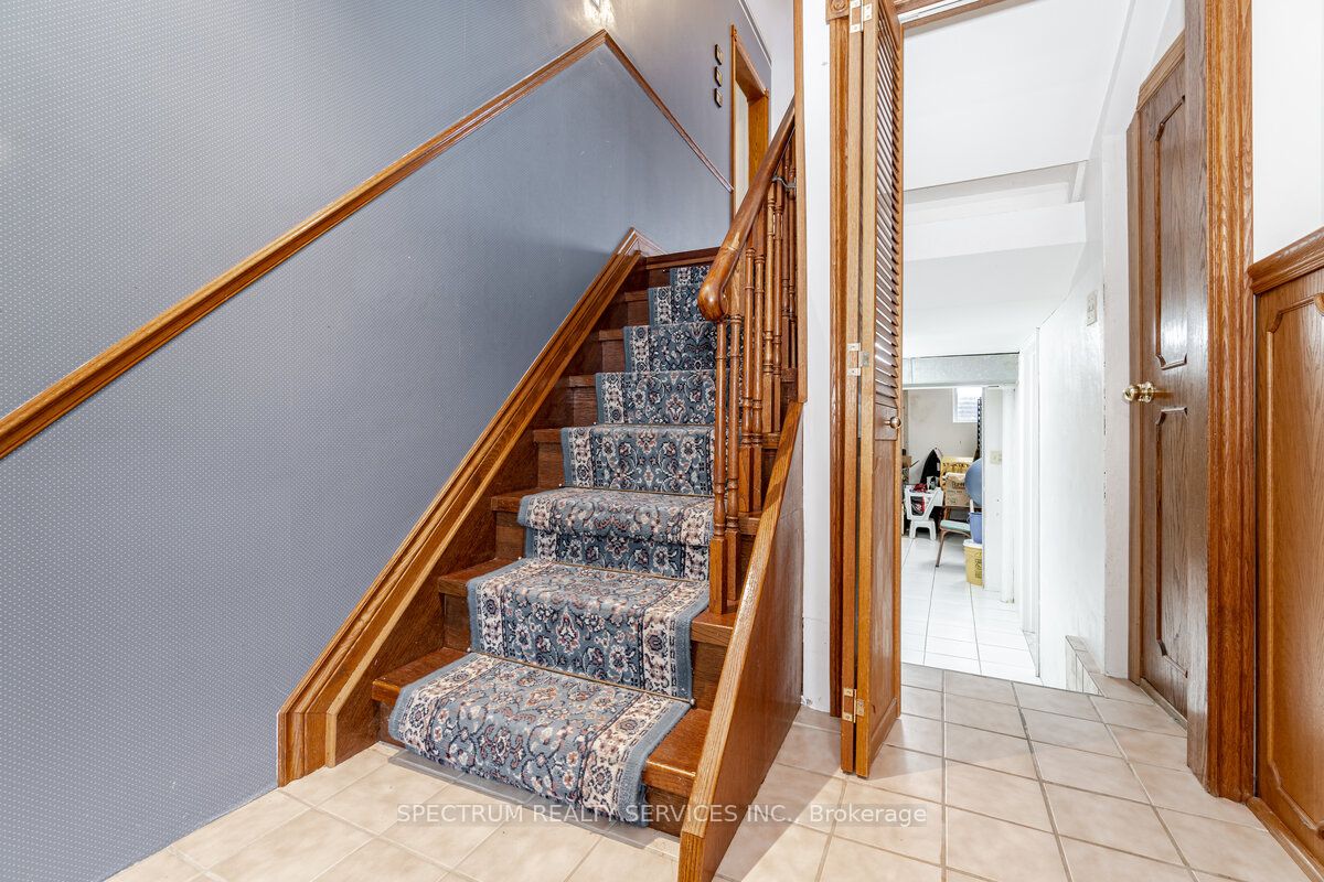 44 Lexfield Ave