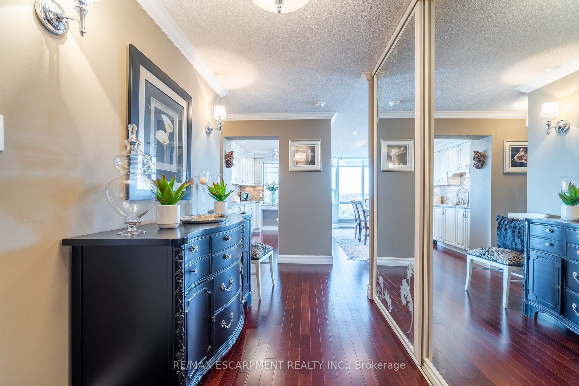 5280 Lakeshore Road, #1212