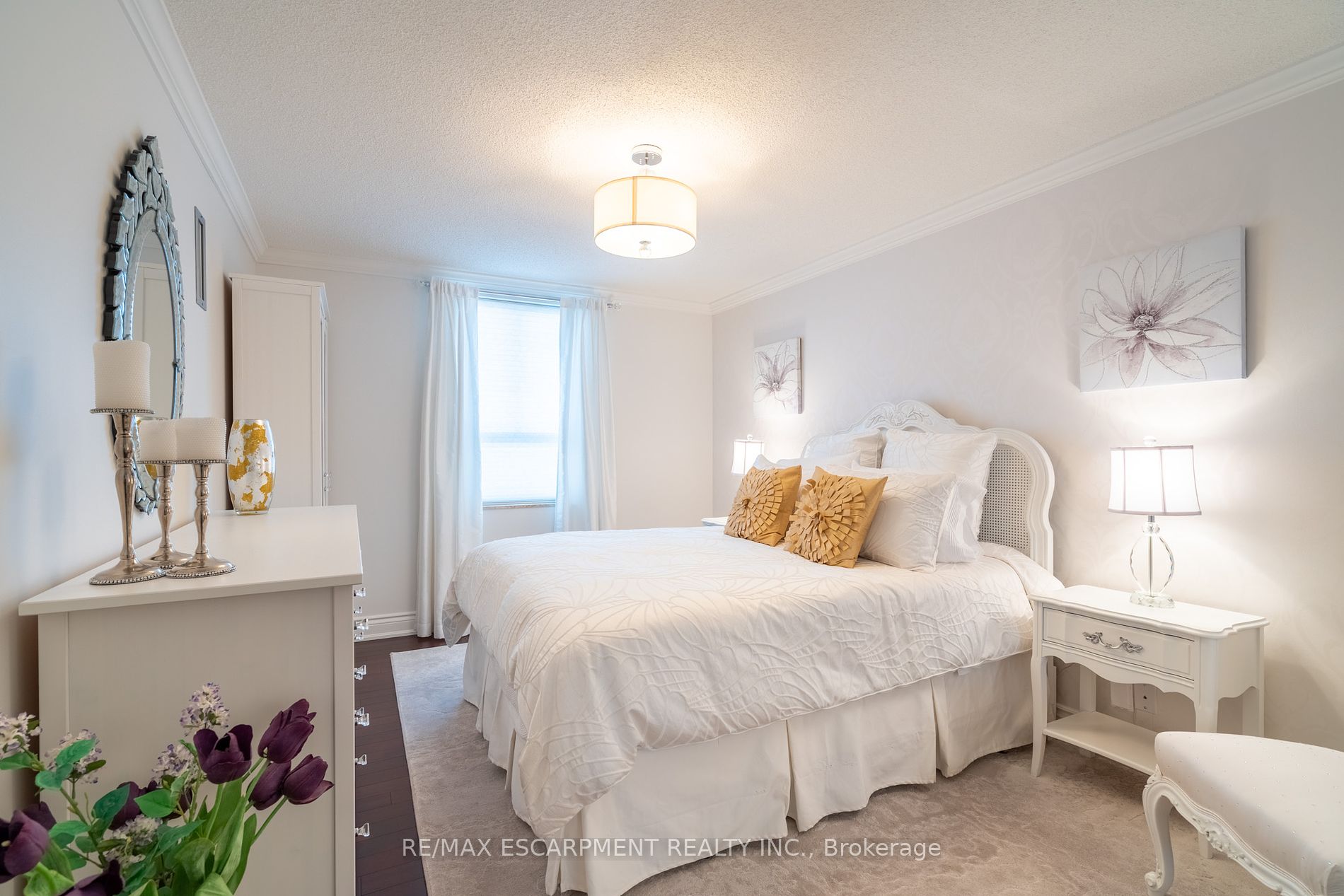 5280 Lakeshore Road, #1212
