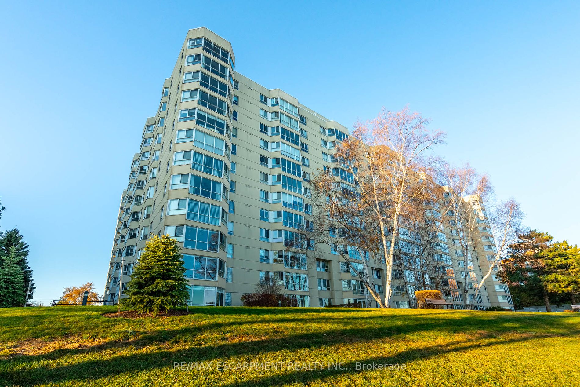 5280 Lakeshore Road, #1212