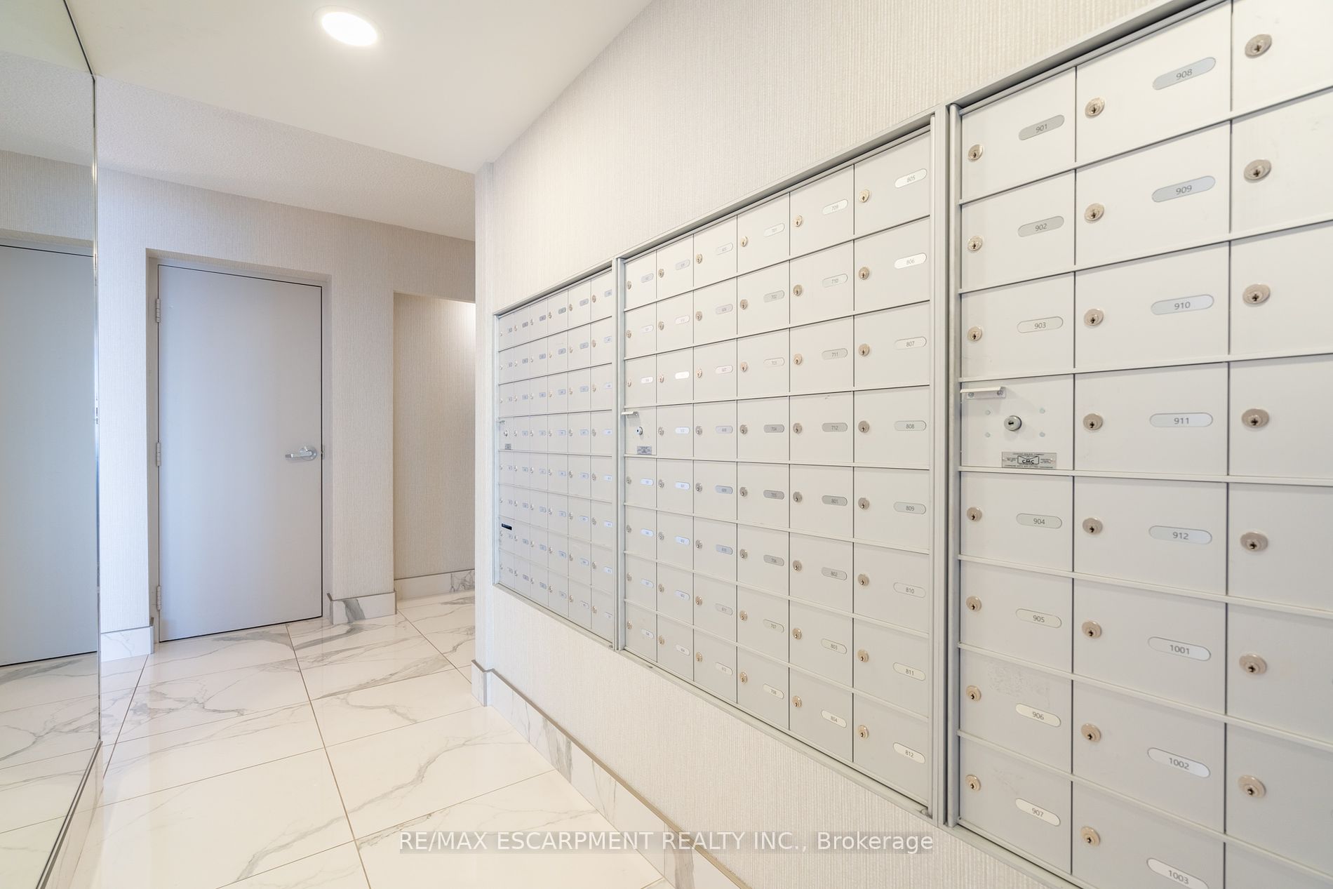 5280 Lakeshore Road, #1212