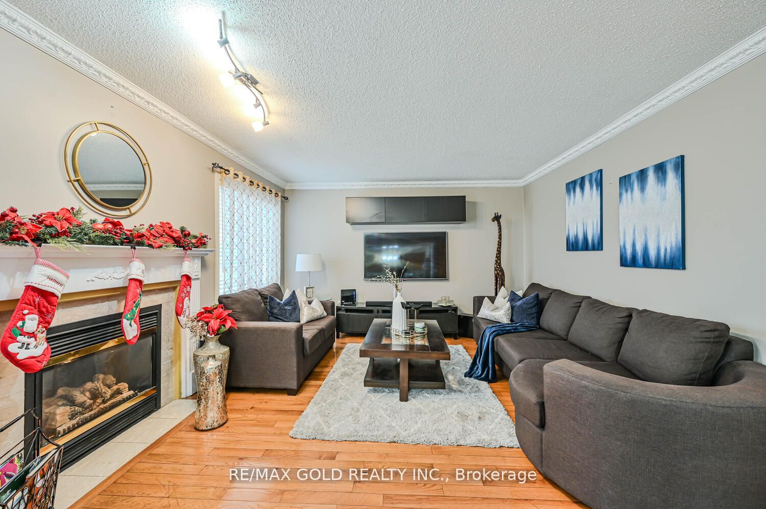 4 Cogswell Cres