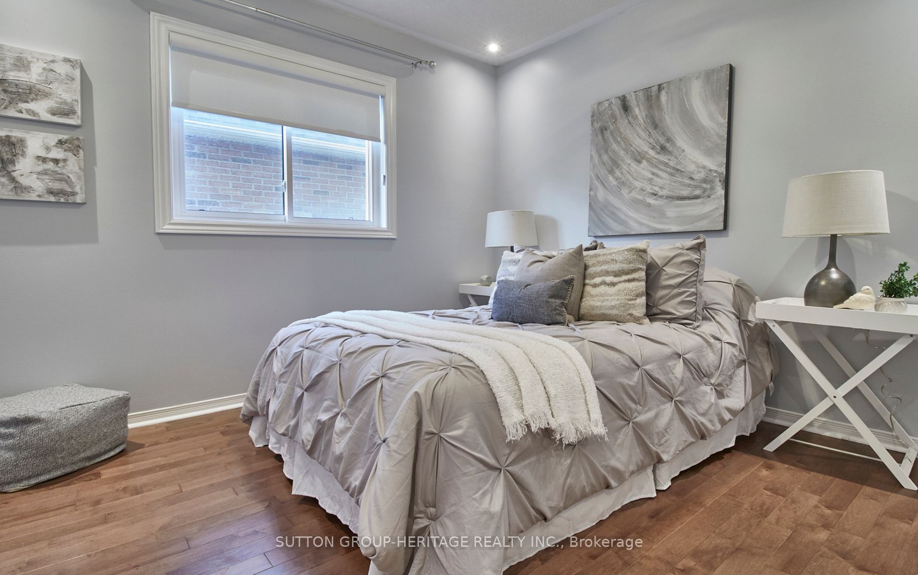 30 Flintwood Ave