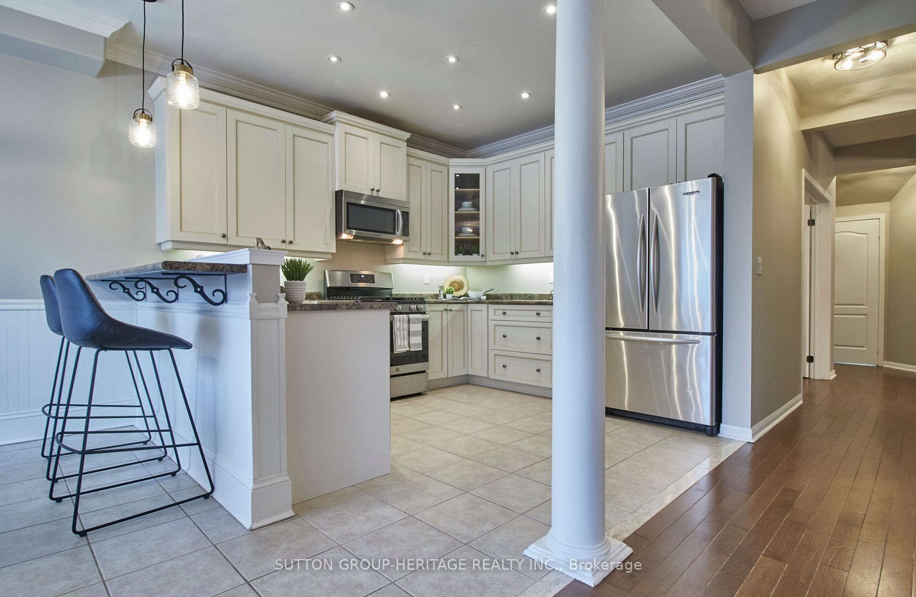 30 Flintwood Ave
