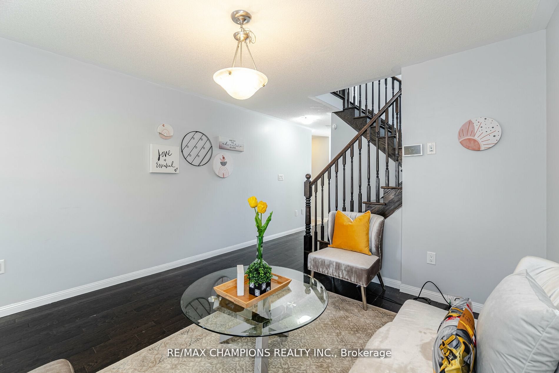 24 Arkwright Dr