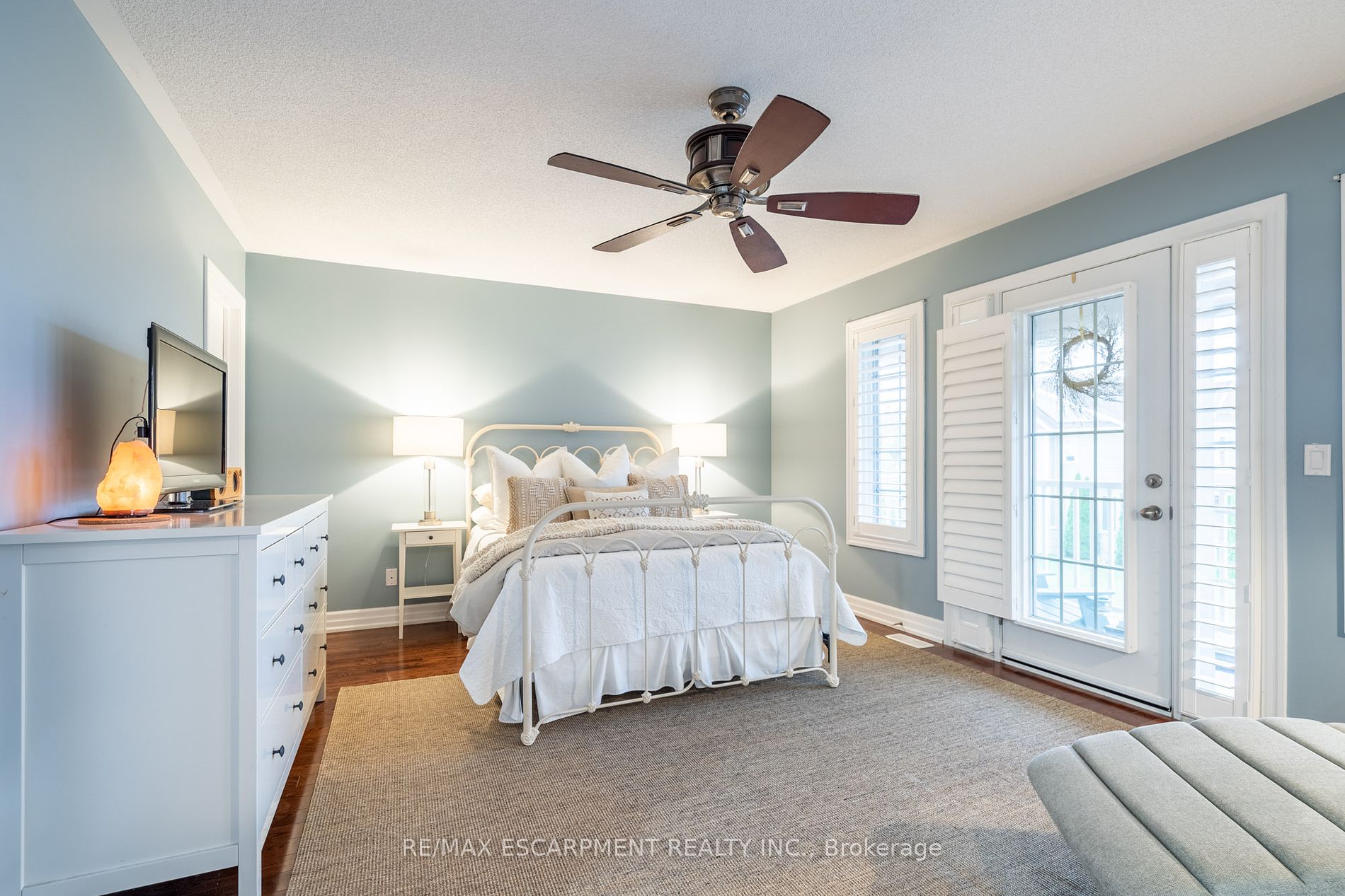 295 Holloway Terr