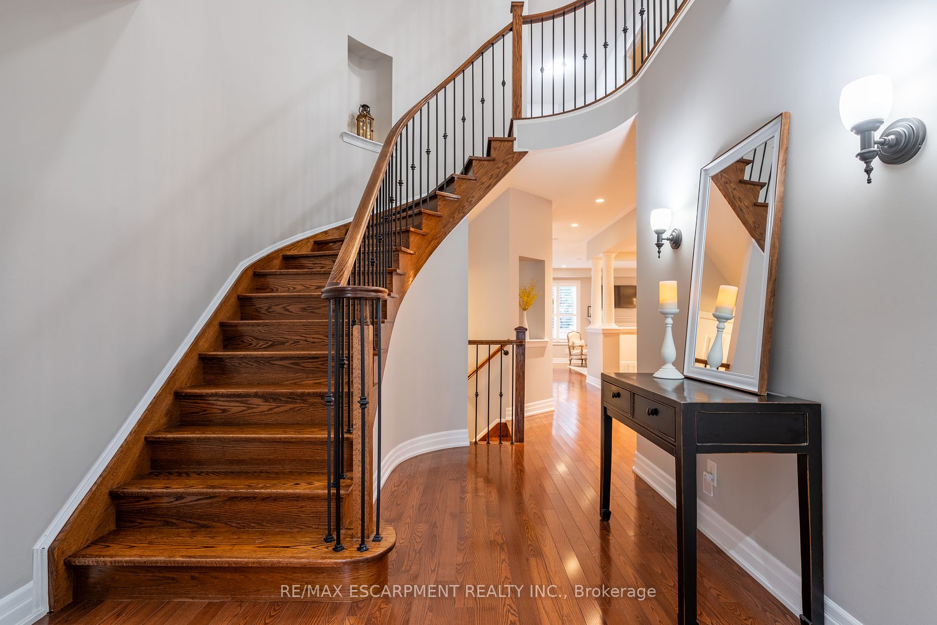 295 Holloway Terr