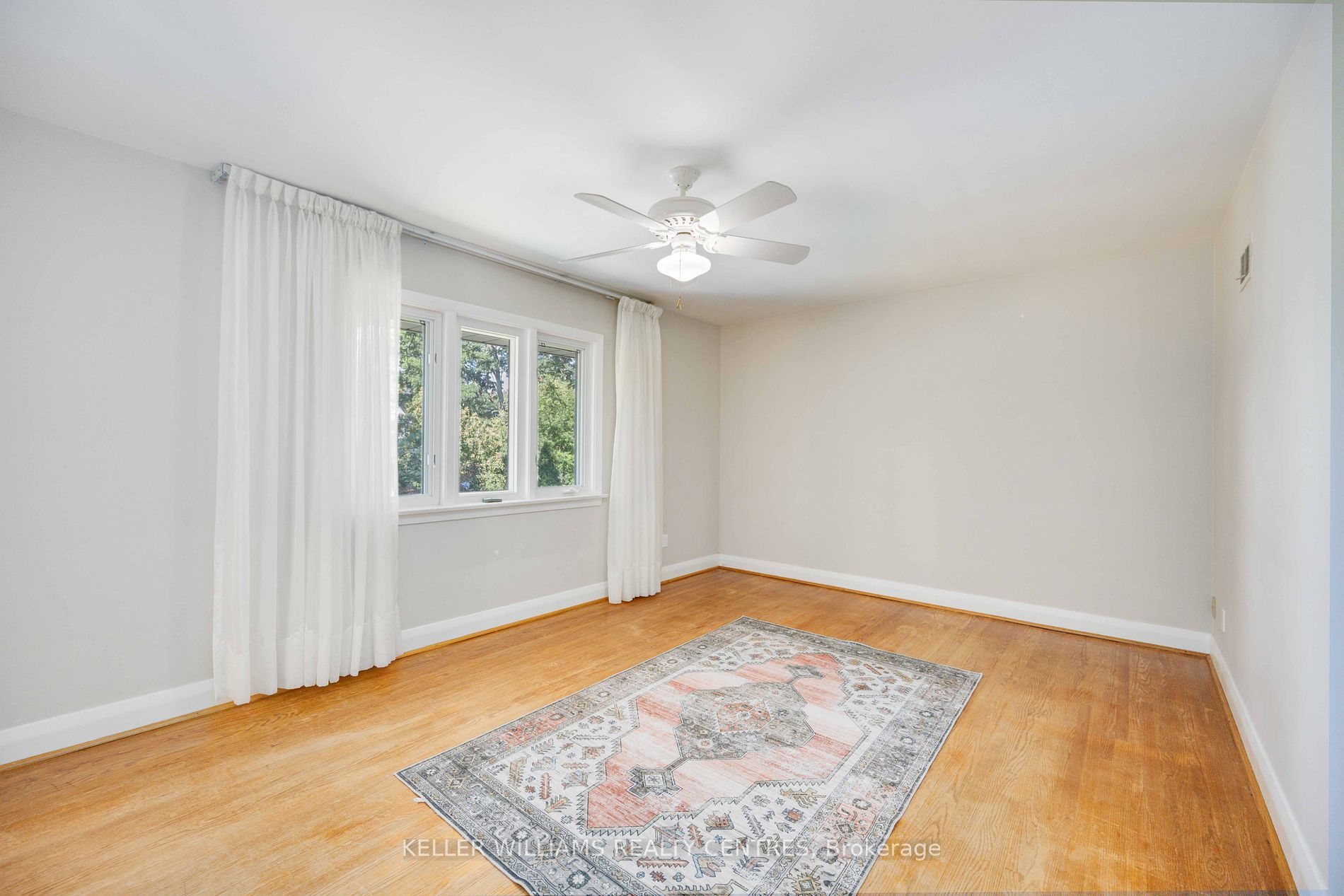 6 Ridgecross Road
