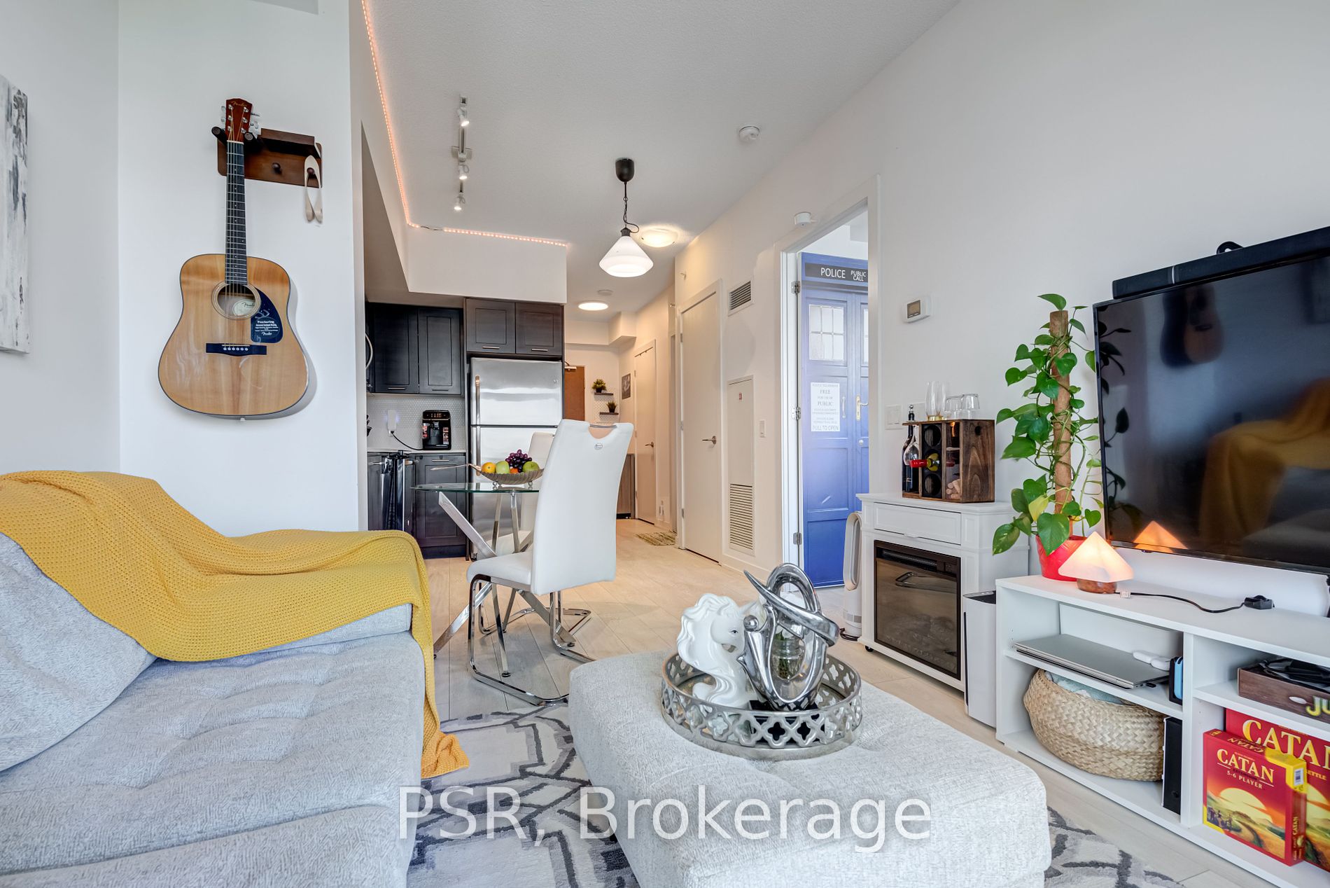 2220 Lake Shore Blvd, #2203