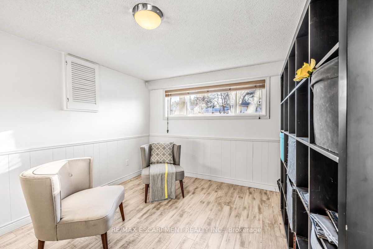 3033 Tecumseh Dr