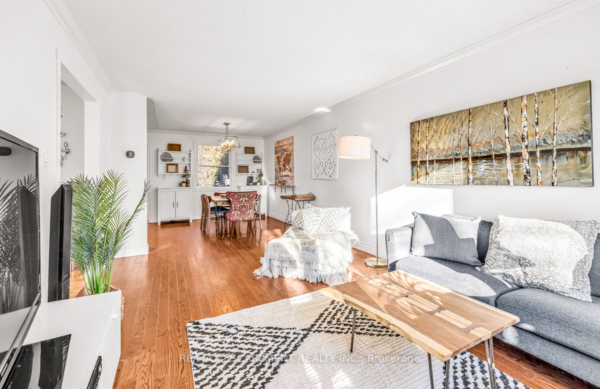 3033 Tecumseh Dr