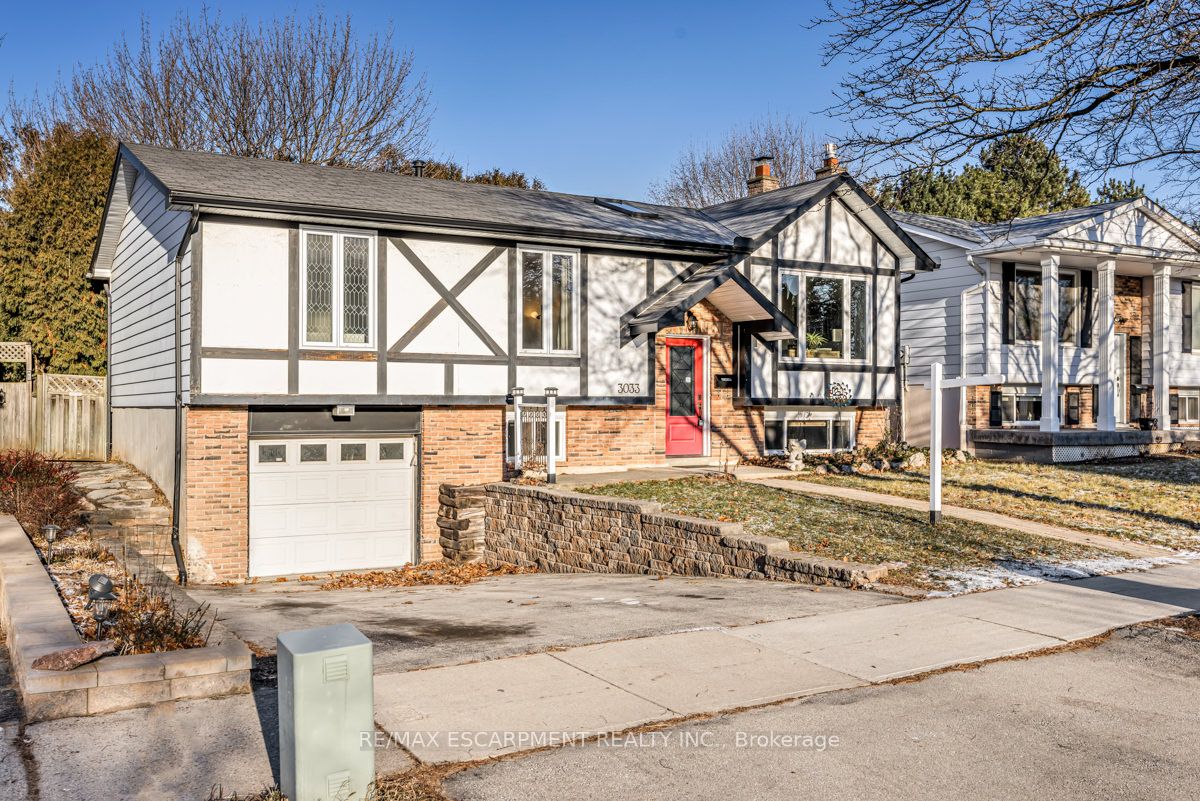 3033 Tecumseh Dr