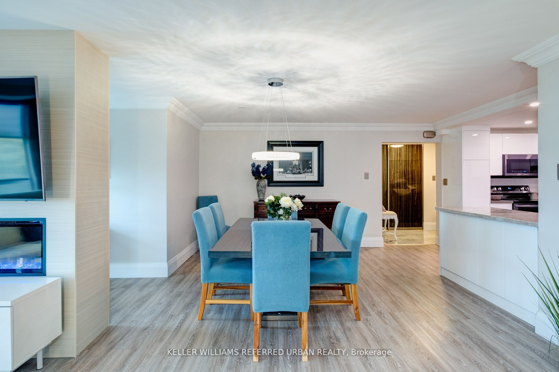1400 Dixie Rd W, #1013