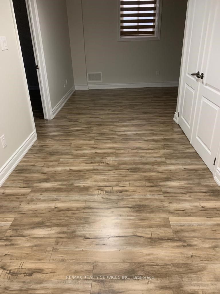 16 Amaretto Court