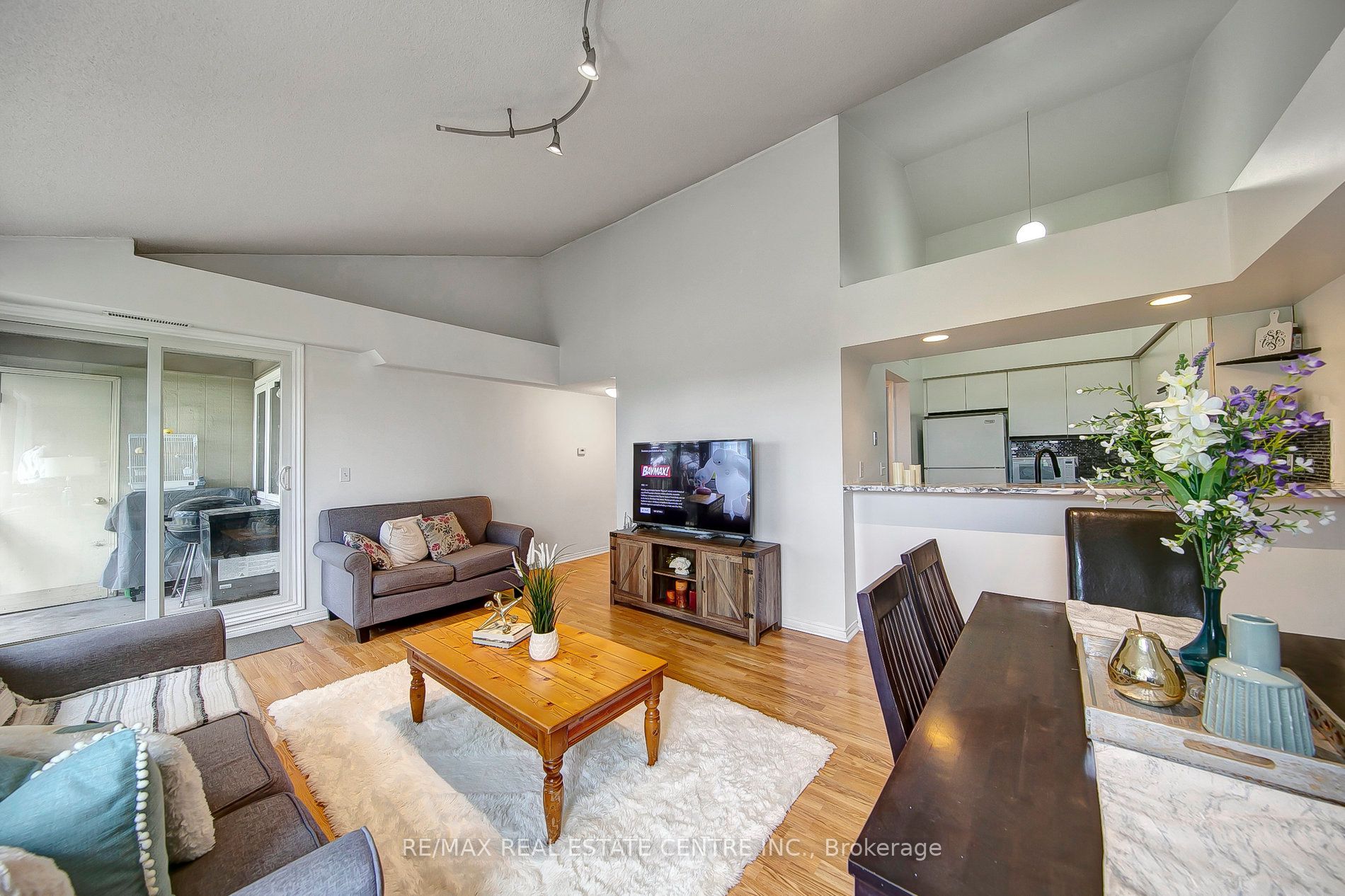 85 Bristol Rd E, #160