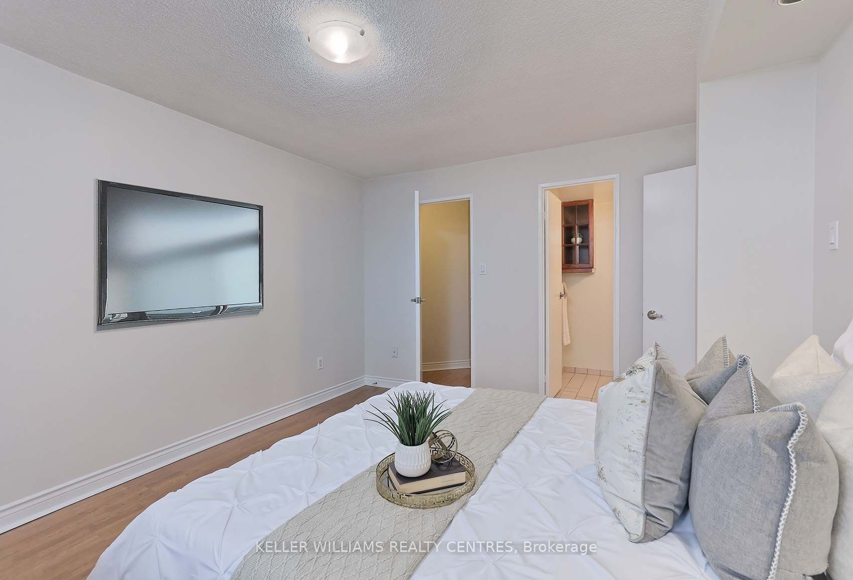 234 Albion Rd, #1411