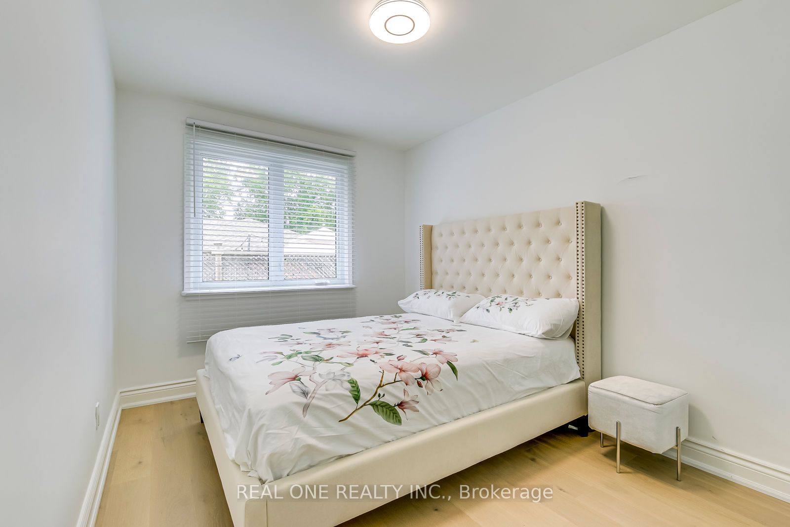 1354 Pinegrove Rd