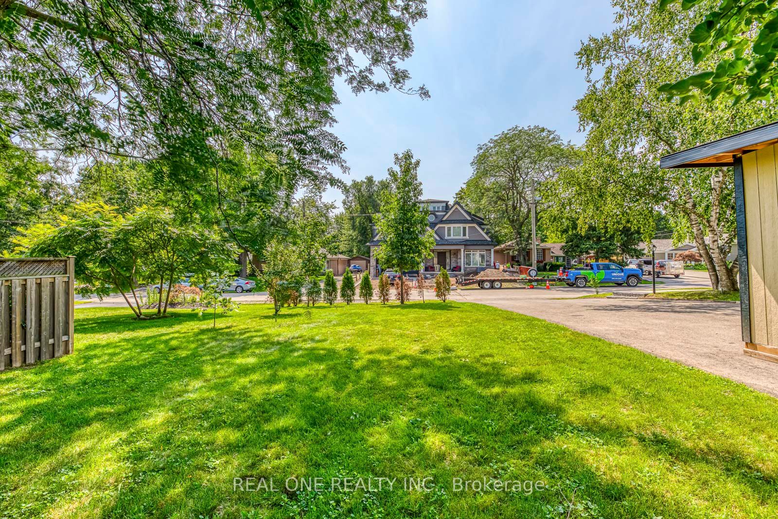 1354 Pinegrove Rd