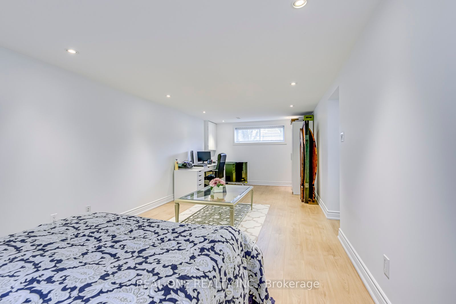 1354 Pinegrove Rd
