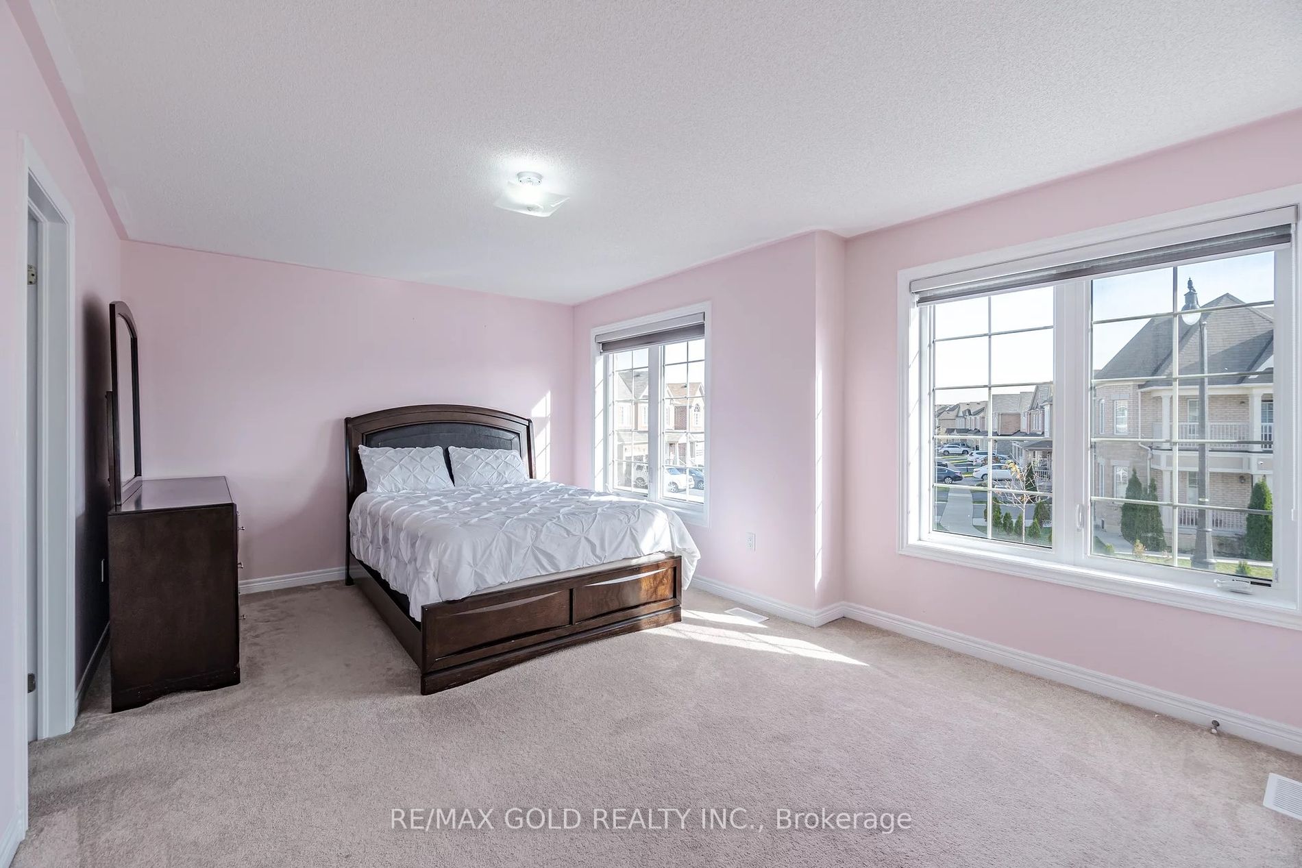 107 Banbridge Crescent