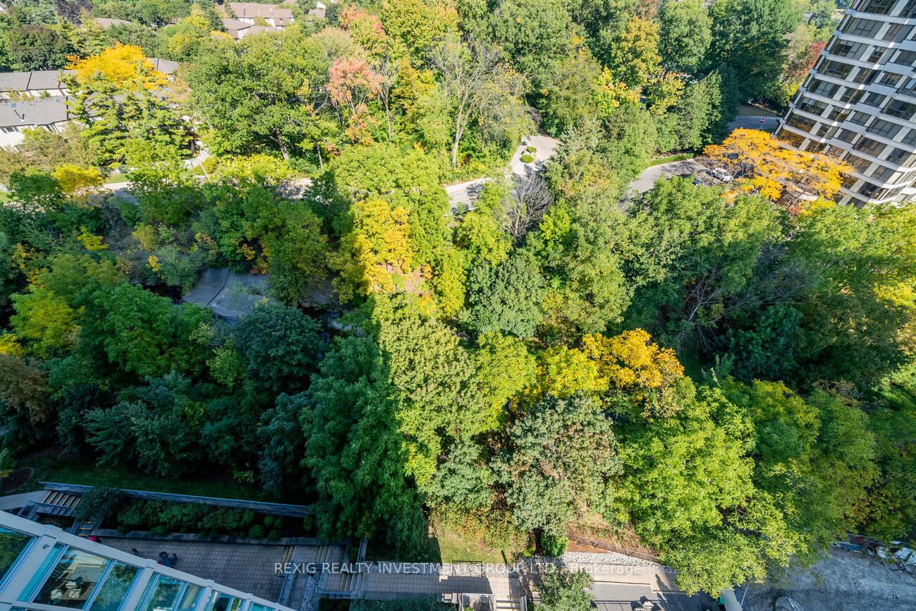 1055 Southdown Rd, #1207