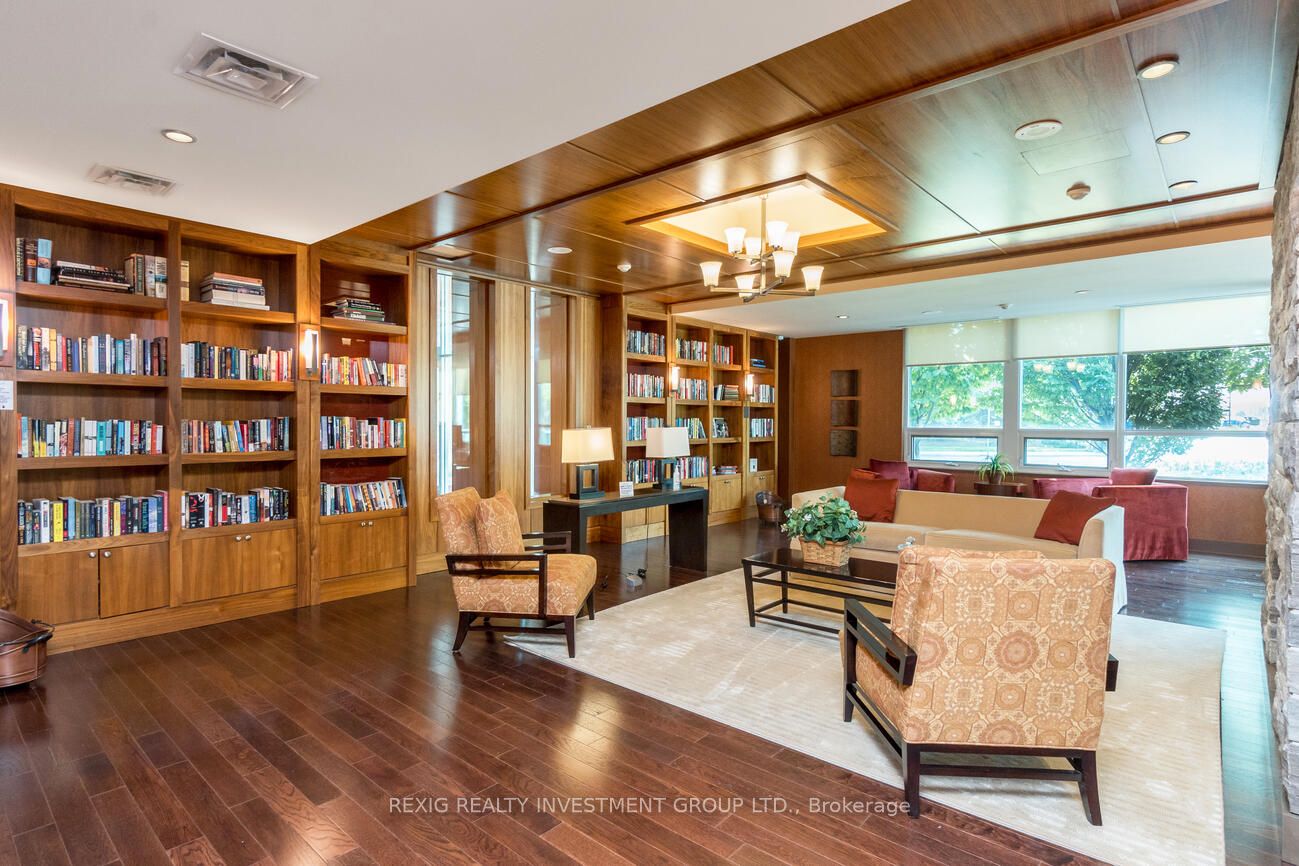 1055 Southdown Rd, #1207