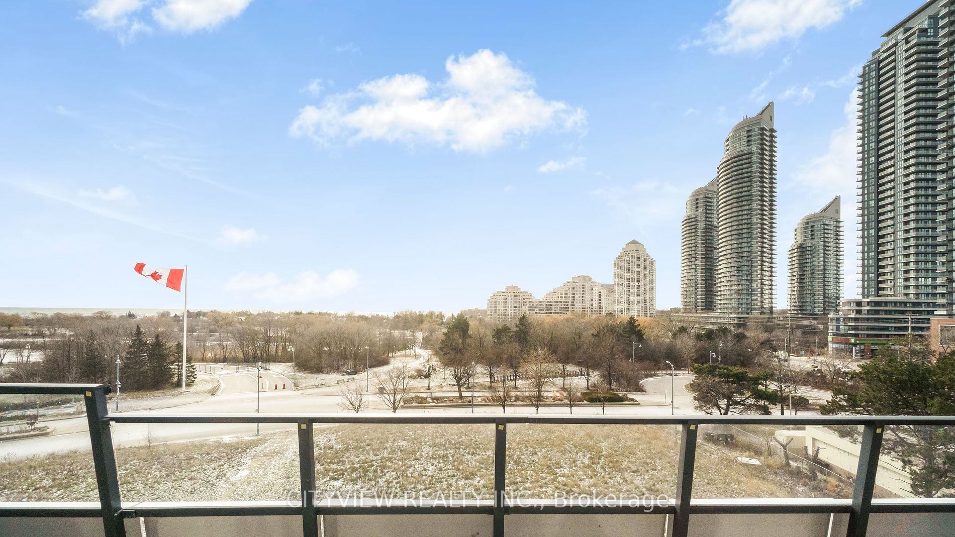 30 Shorebreeze Dr, #427
