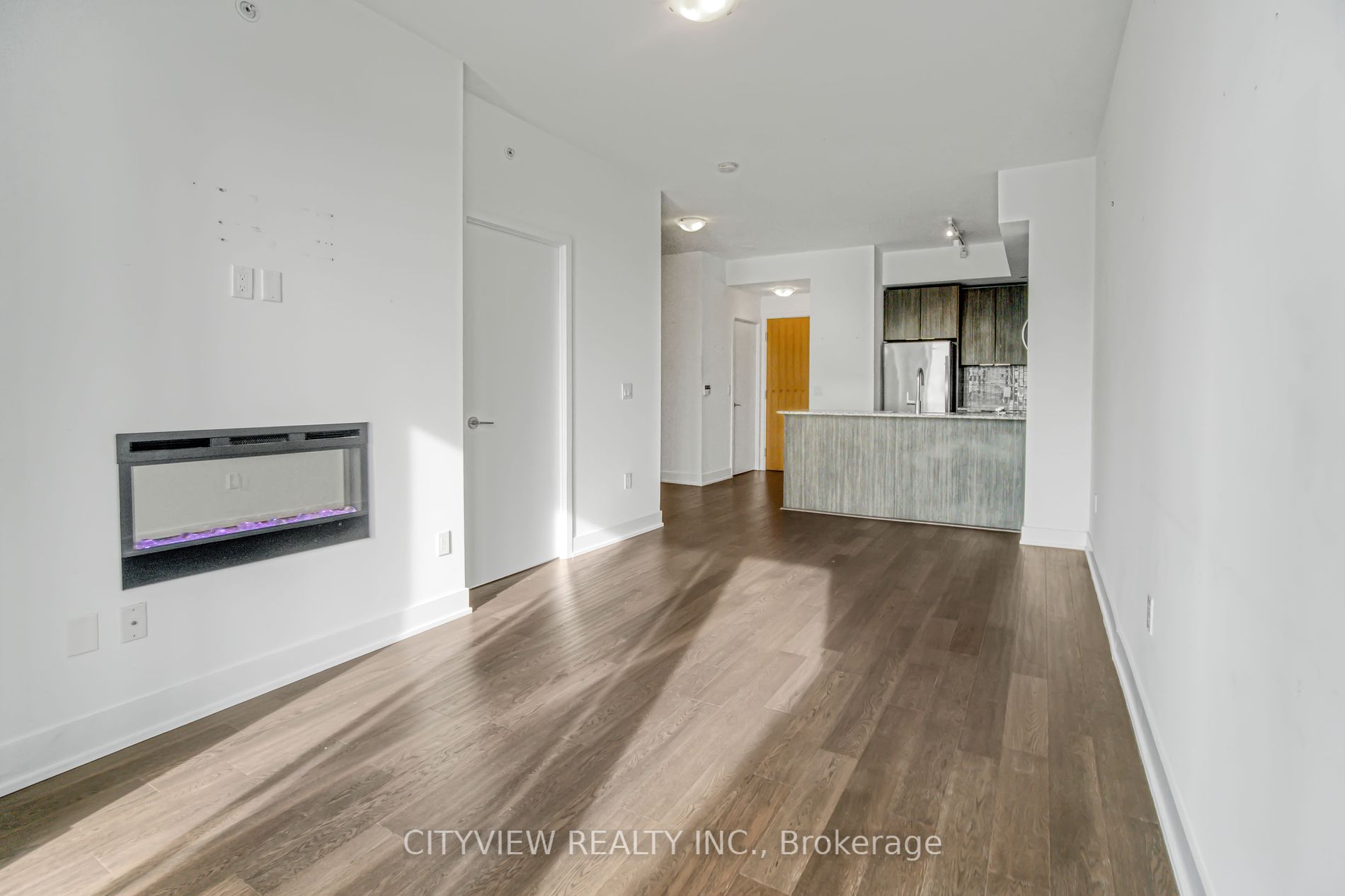 30 Shorebreeze Dr, #427