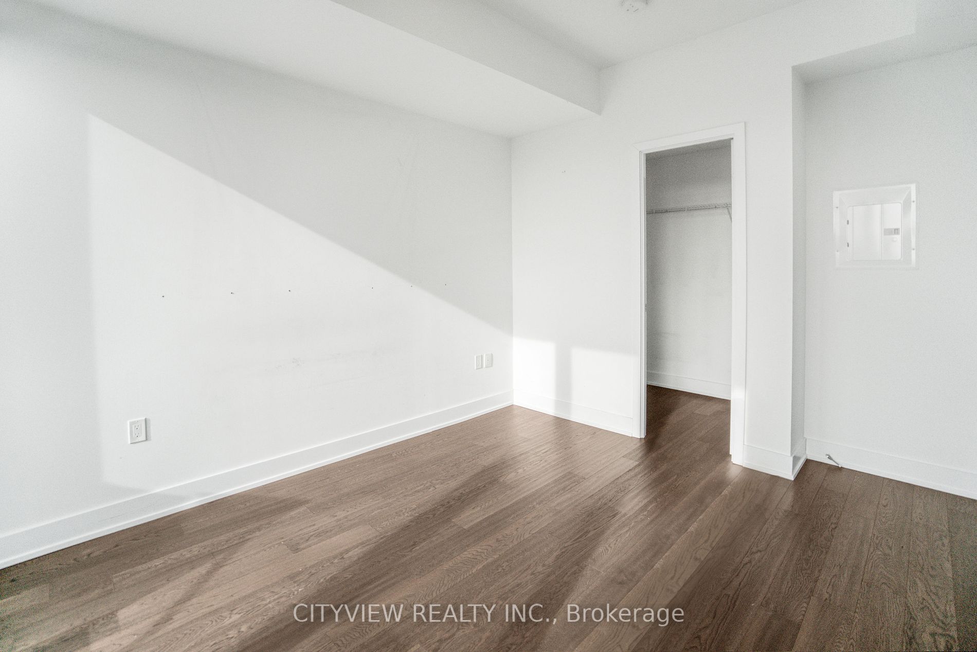 30 Shorebreeze Dr, #427