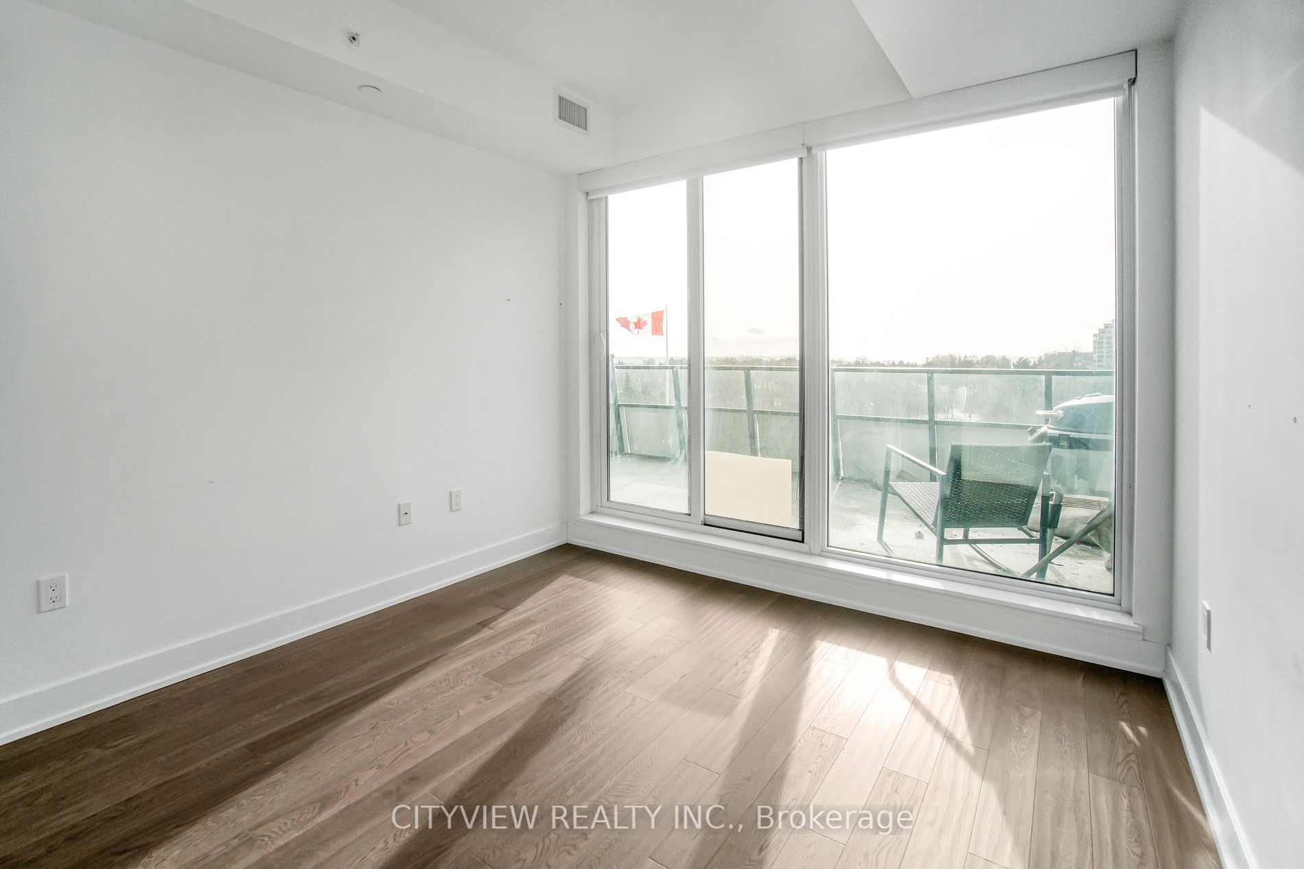 30 Shorebreeze Dr, #427