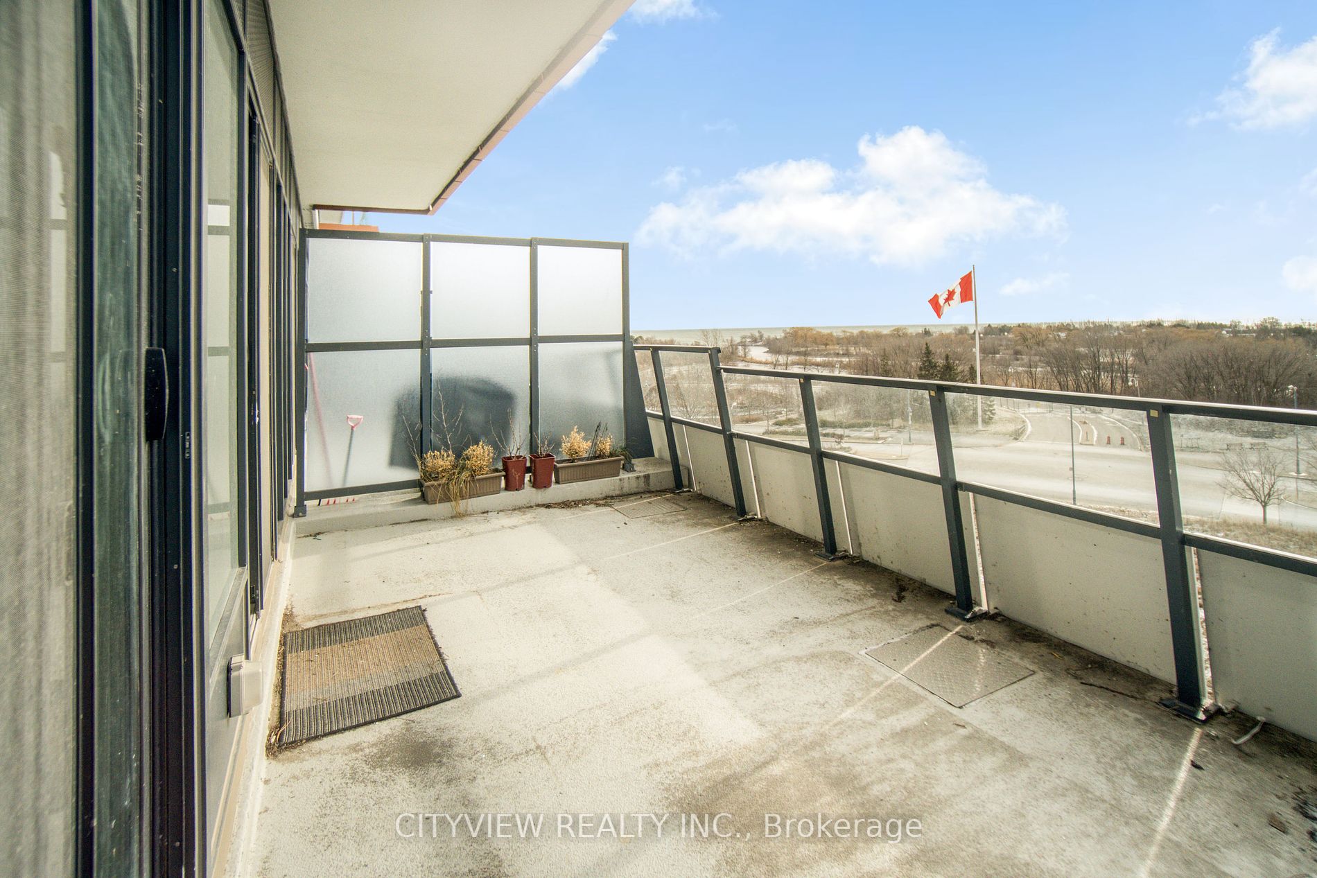 30 Shorebreeze Dr, #427