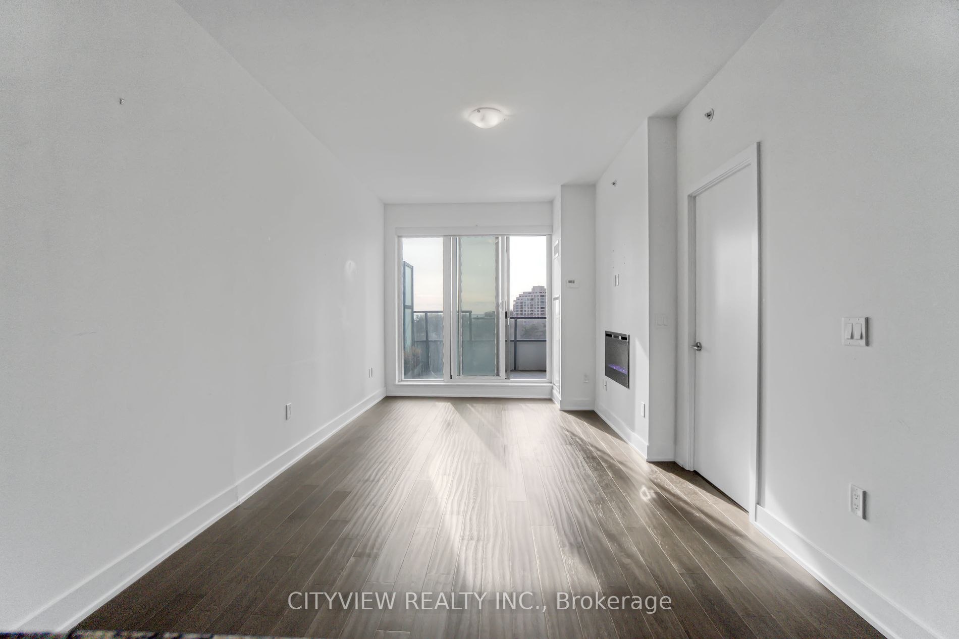 30 Shorebreeze Dr, #427