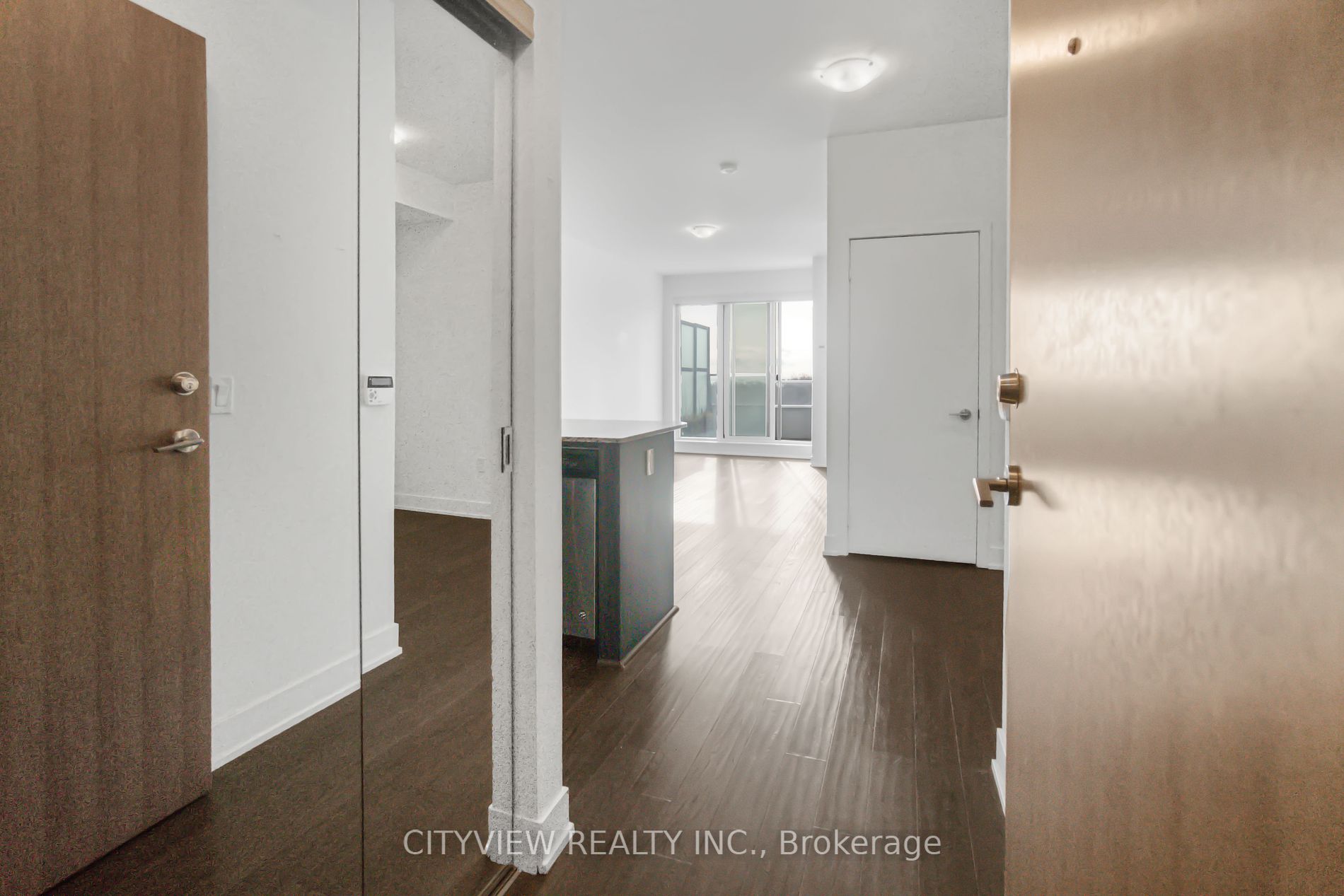 30 Shorebreeze Dr, #427