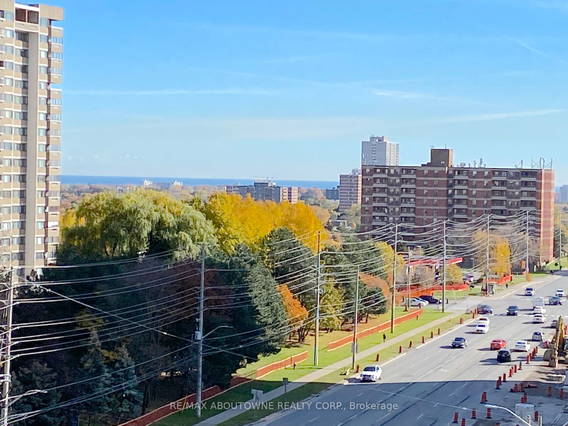 1 Elm Drive W, #802